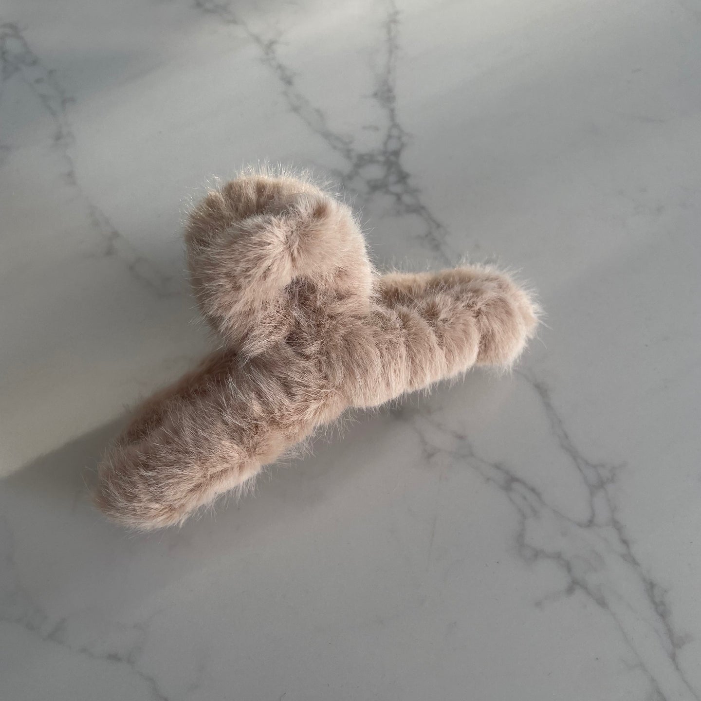 Fluffy Claw Clip (large)
